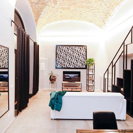 Post Industrial Loft Trastevere - Top Collection Řím Exteriér fotografie
