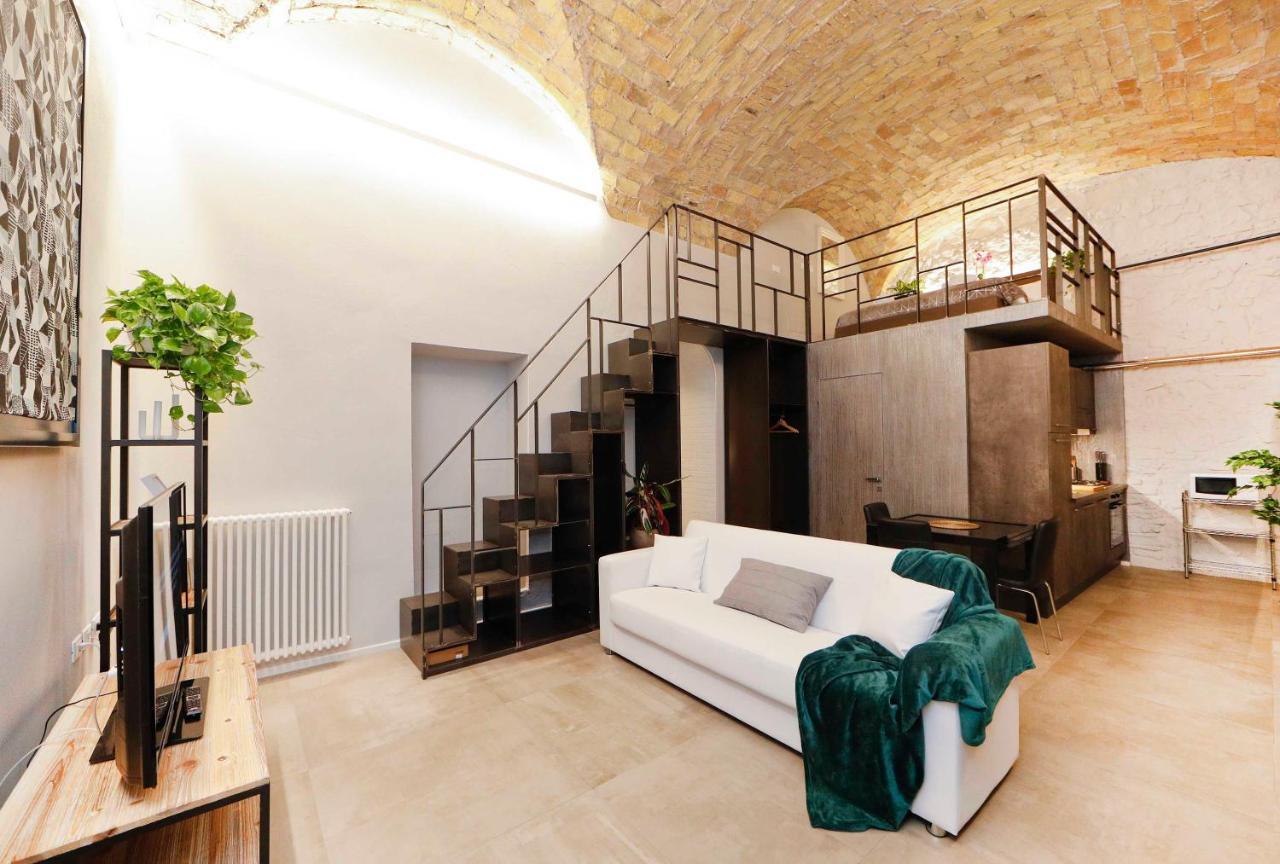 Post Industrial Loft Trastevere - Top Collection Řím Exteriér fotografie