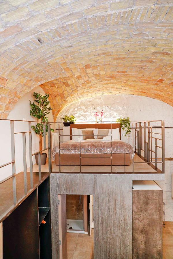 Post Industrial Loft Trastevere - Top Collection Řím Exteriér fotografie