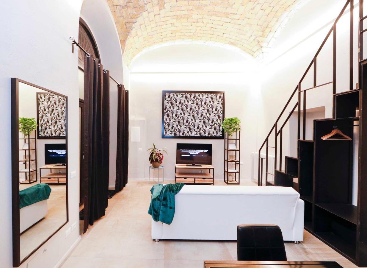 Post Industrial Loft Trastevere - Top Collection Řím Exteriér fotografie
